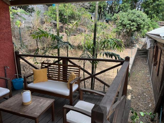 La Bananeraie Apt 35M2 Piscine Jardin Tropical Parking Prive Saint-Leu Luaran gambar